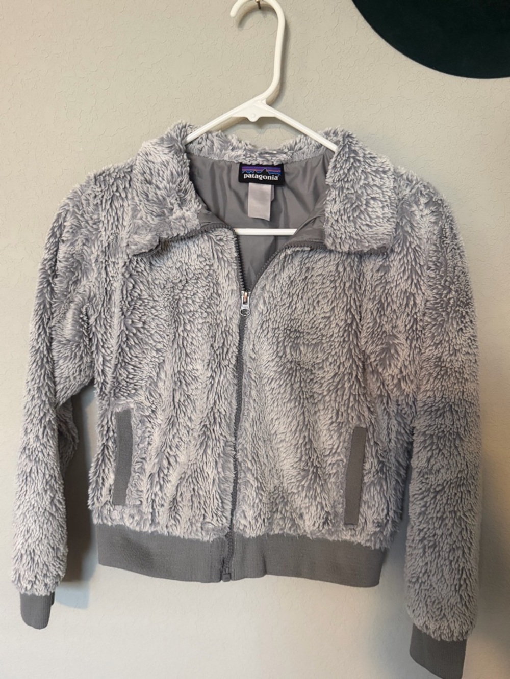 Patagonia Gray Plush Jacket with Multicolor Logo